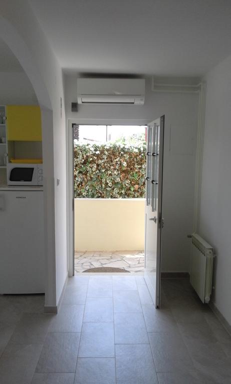 פורץ Apartment Laura מראה חיצוני תמונה