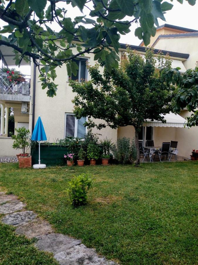 פורץ Apartment Laura מראה חיצוני תמונה